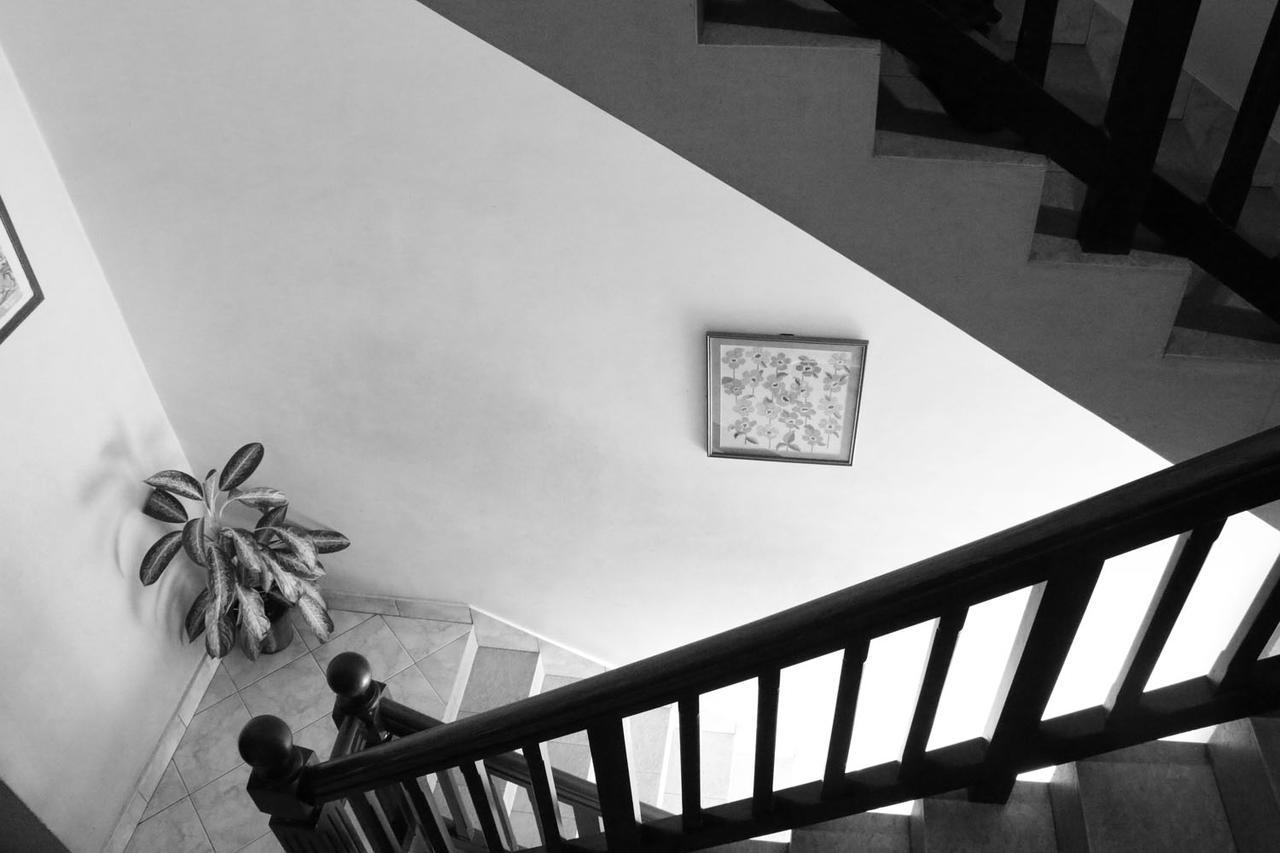 Villa Nine Канди Екстериор снимка